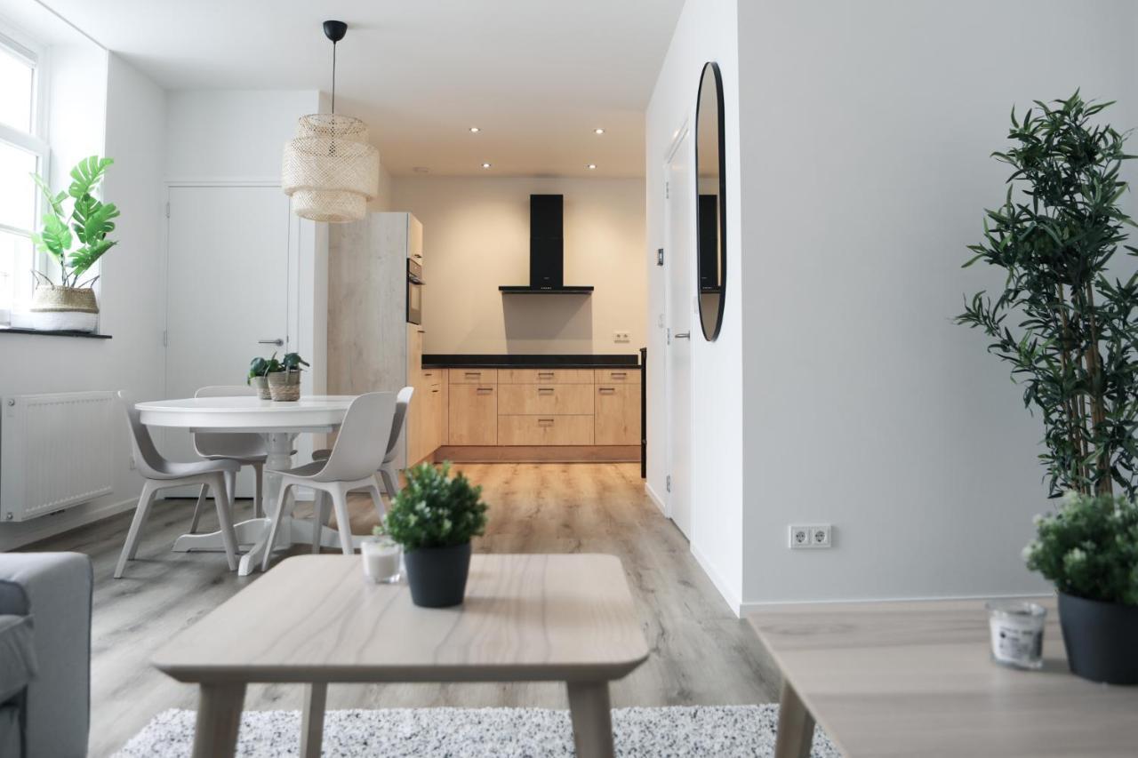 Sfeervol Vakantiehuis In Centrum Иршеке Екстериор снимка