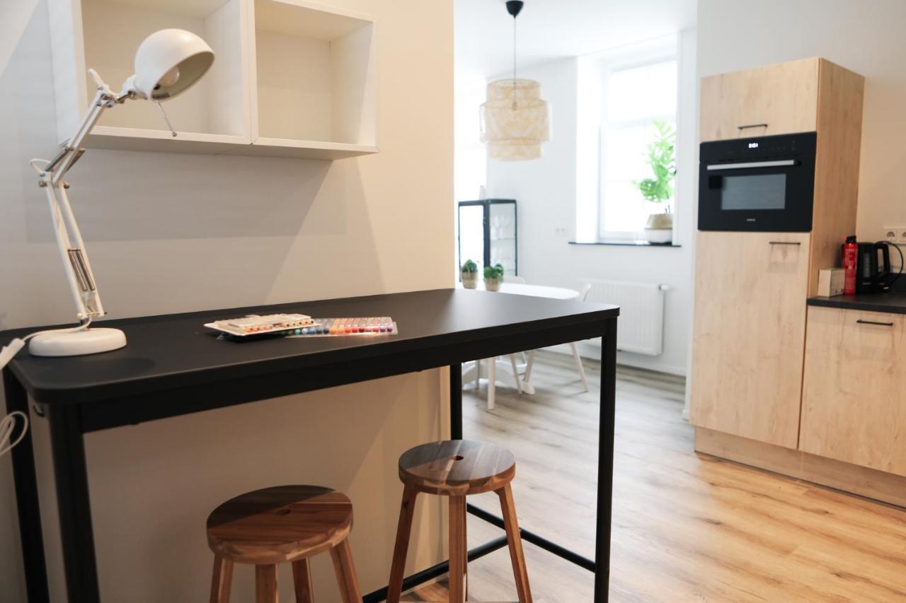 Sfeervol Vakantiehuis In Centrum Иршеке Екстериор снимка